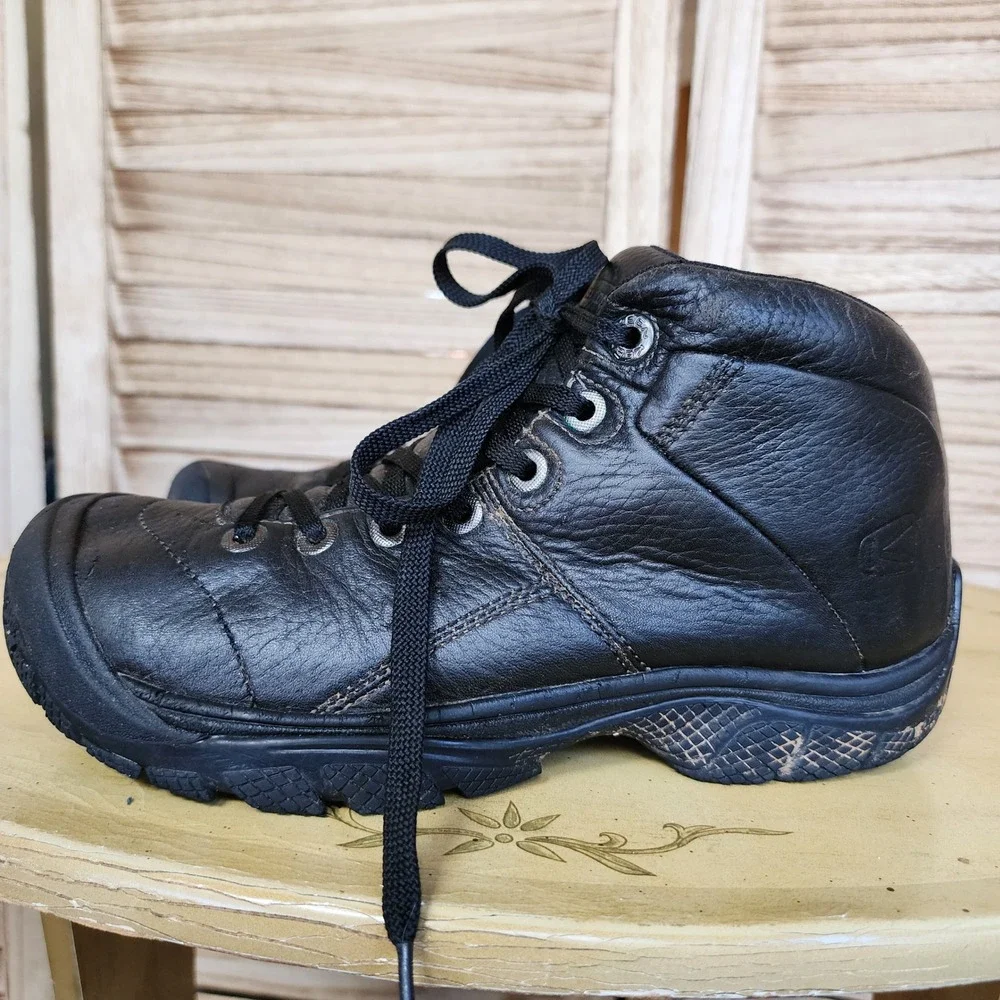 Keen EU 40.5 US 8 Black Leather Hiking Boots Lace Up Gorpcore Outdoor Utility